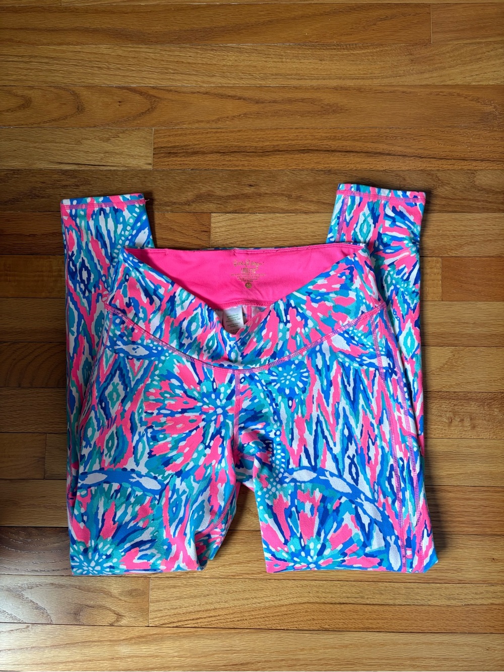 Lilly Pulitzer Luxletic Weekender Legging Tiki Pink Shake It Up